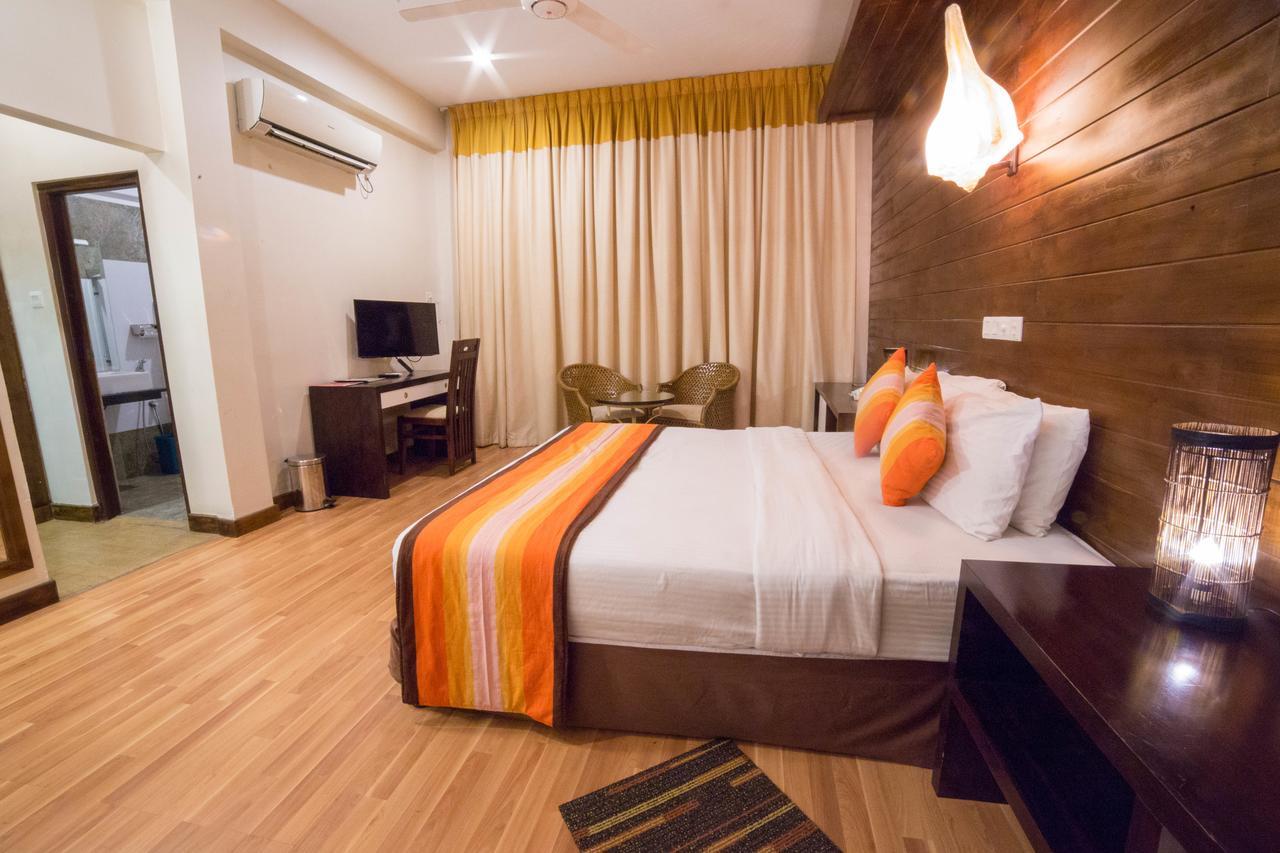 Hotel The Valampuri Jaffna Exterior foto