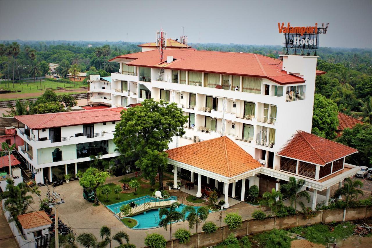 Hotel The Valampuri Jaffna Exterior foto